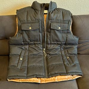 Black puffer vest